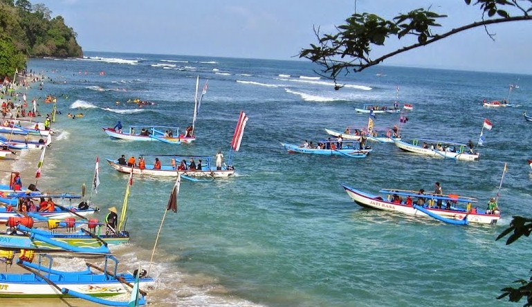 Pantai Pananjung : Harga Tiket, Foto, Lokasi, Fasilitas dan Spot