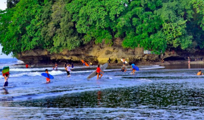 Pantai Batu Karas : Harga Tiket, Foto, Lokasi, Fasilitas dan Spot