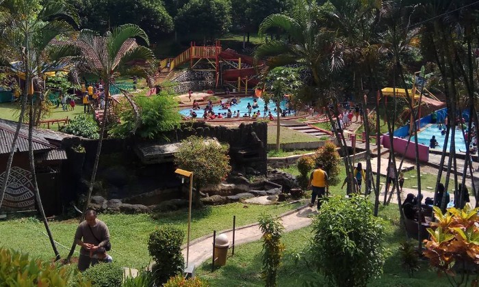 Kolam Renang Ciheuleut : Harga Tiket, Foto, Lokasi, Fasilitas dan Spot