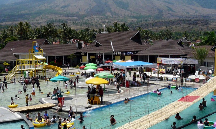 Pemandian Air Panas Cipanas : Harga Tiket, Foto, Lokasi, Fasilitas dan Spot