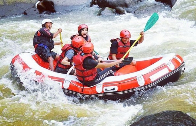 Arung Jeram Sungai Citarik : Harga Tiket, Foto, Lokasi, Fasilitas dan Spot