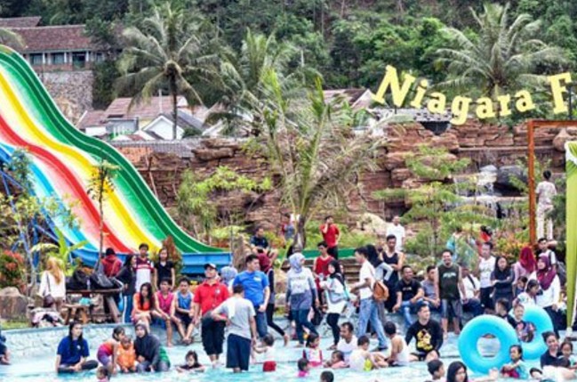 Santa Sea Water Theme Park : Harga Tiket, Foto, Lokasi, Fasilitas dan Spot