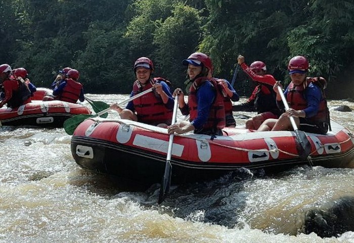 Arung Jeram Sungai Cicatih : Harga Tiket, Foto, Lokasi, Fasilitas dan Spot