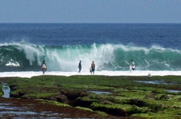 Pantai Sayang Heulang : Harga Tiket, Foto, Lokasi, Fasilitas dan Spot