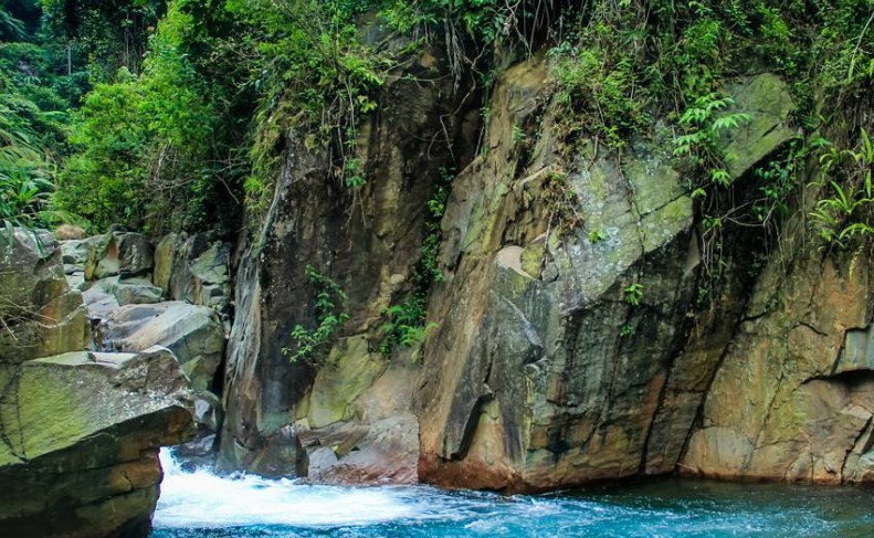 Curug Cibaliung : Harga Tiket, Foto, Lokasi, Fasilitas dan Spot