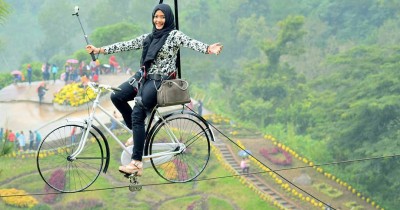 Bukit Bulu Coban Rais : Harga Tiket, Foto, Lokasi, Fasilitas dan Spot