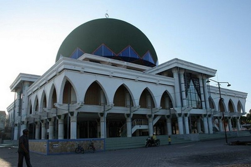 Masjid Agung Sampang : Harga Tiket, Foto, Lokasi, Fasilitas dan Spot