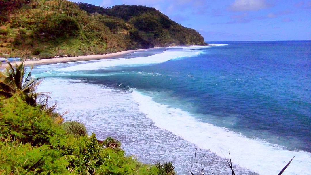 Pantai Kali Uluh : Harga Tiket, Foto, Lokasi, Fasilitas dan Spot