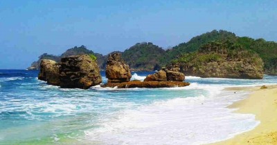 Pantai Kondang Merak : Harga Tiket, Foto, Lokasi, Fasilitas dan Spot