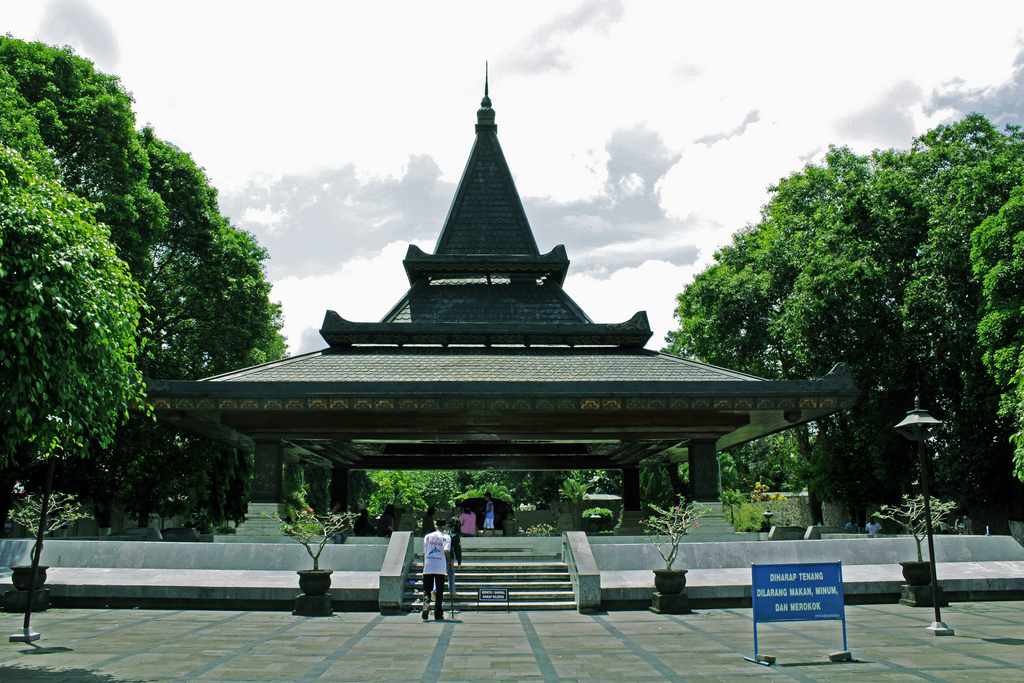 Wisata Makam Bung Karno, Mengenang Presiden Pertama Kita