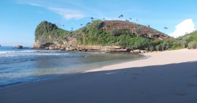 Pantai Bajul Mati : Harga Tiket, Foto, Lokasi, Fasilitas dan Spot