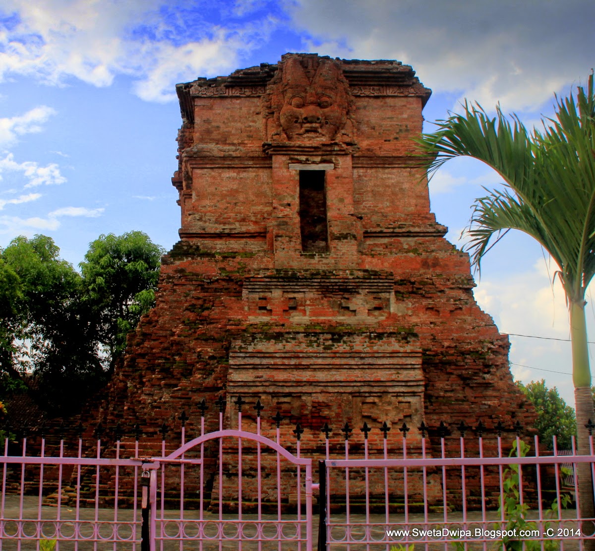 Candi Ngetos : Harga Tiket, Foto, Lokasi, Fasilitas dan Spot