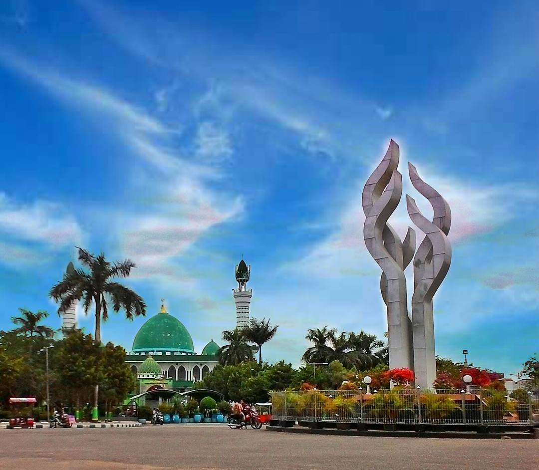 Monumen Arek Lancor : Harga Tiket, Foto, Lokasi, Fasilitas dan Spot