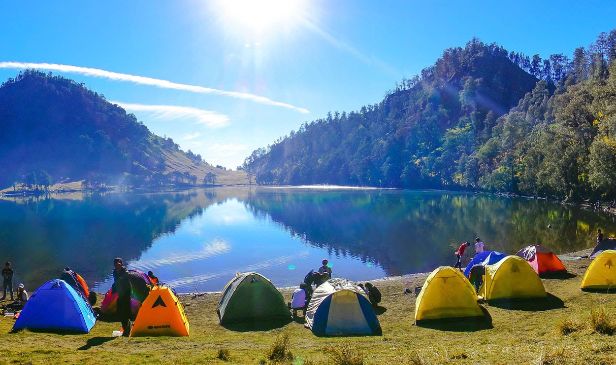 Tempat Wisata Gunung Semeru : Harga Tiket, Foto, Lokasi, Fasilitas dan Spot
