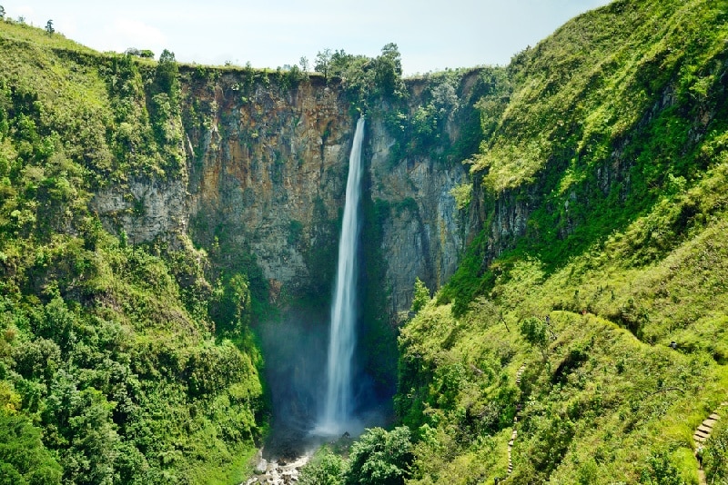 Air Terjun Sigura-Gura : Harga Tiket, Foto, Lokasi, Fasilitas dan Spot