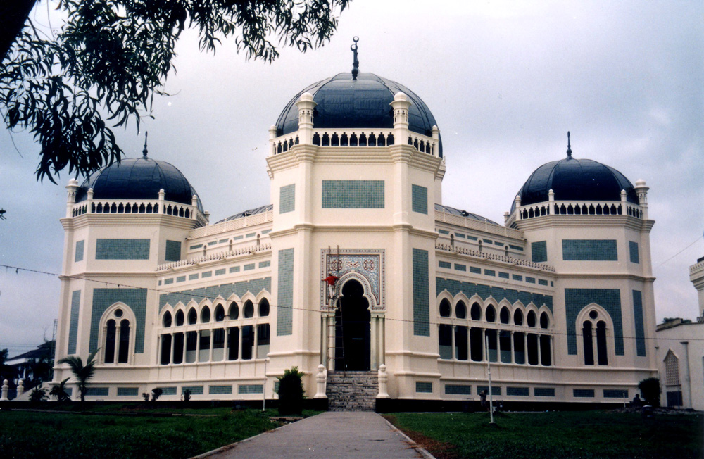 Masjid Raya Medan : Harga Tiket, Foto, Lokasi, Fasilitas dan Spot