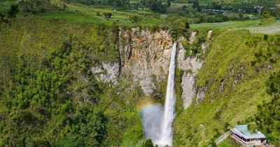 Air Terjun Sipiso Piso : Harga Tiket, Foto, Lokasi, Fasilitas dan Spot