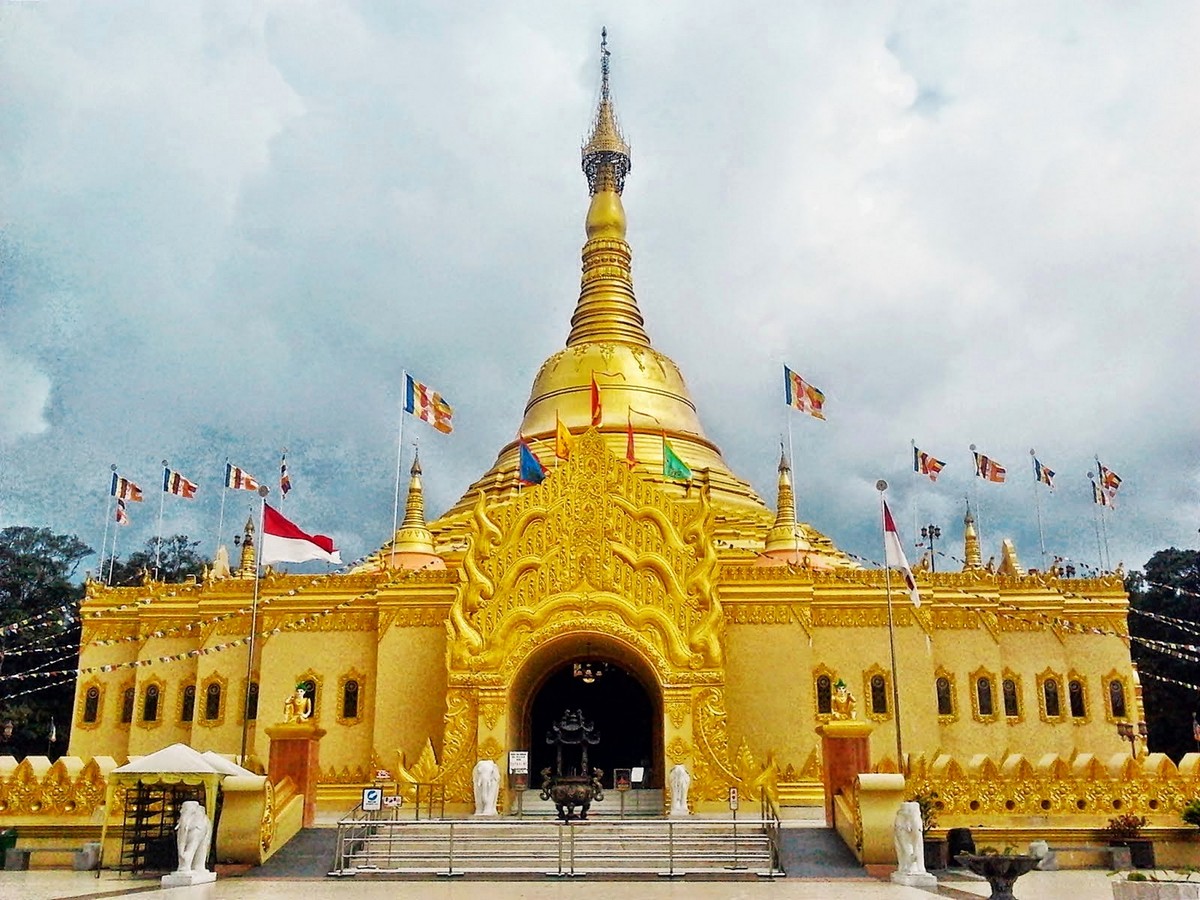 Taman Alam Lumbini : Harga Tiket, Foto, Lokasi, Fasilitas dan Spot