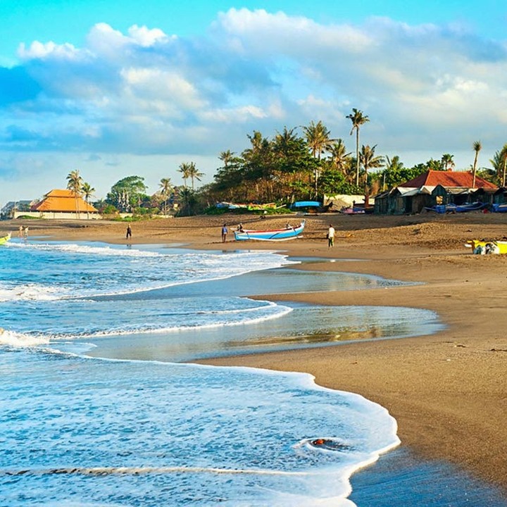 Pantai Canggu : Harga Tiket, Foto, Lokasi, Fasilitas dan Spot
