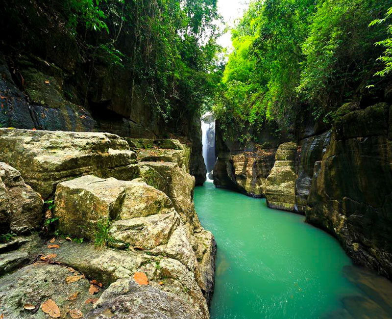 Air Terjun Cunca Wulang : Harga Tiket, Foto, Lokasi, Fasilitas dan Spot