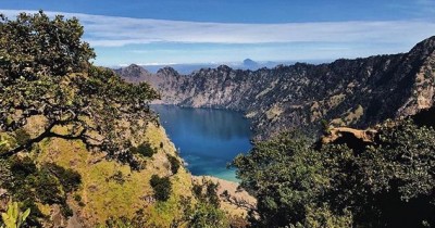 Danau Segara Anak : Harga Tiket, Foto, Lokasi, Fasilitas dan Spot
