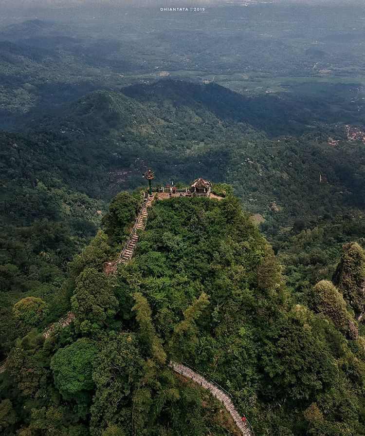 Puncak Suroloyo : Harga Tiket, Foto, Lokasi, Fasilitas dan Spot