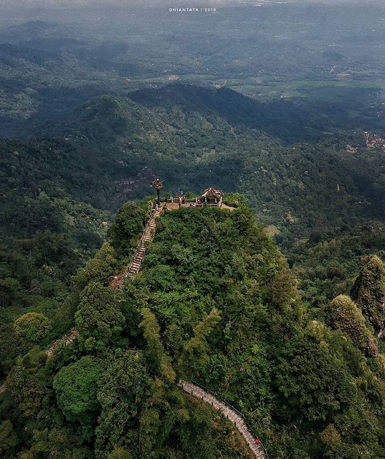 Puncak Suroloyo : Harga Tiket, Foto, Lokasi, Fasilitas dan Spot