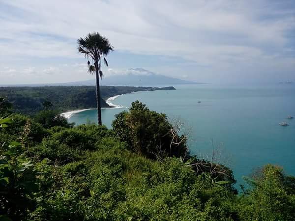 Pantai Nipah di Lombok : Harga Tiket, Foto, Lokasi, Fasilitas dan Spot