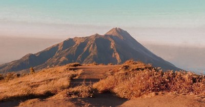 Gunung Merbabu : Harga Tiket, Foto, Lokasi, Fasilitas dan Spot