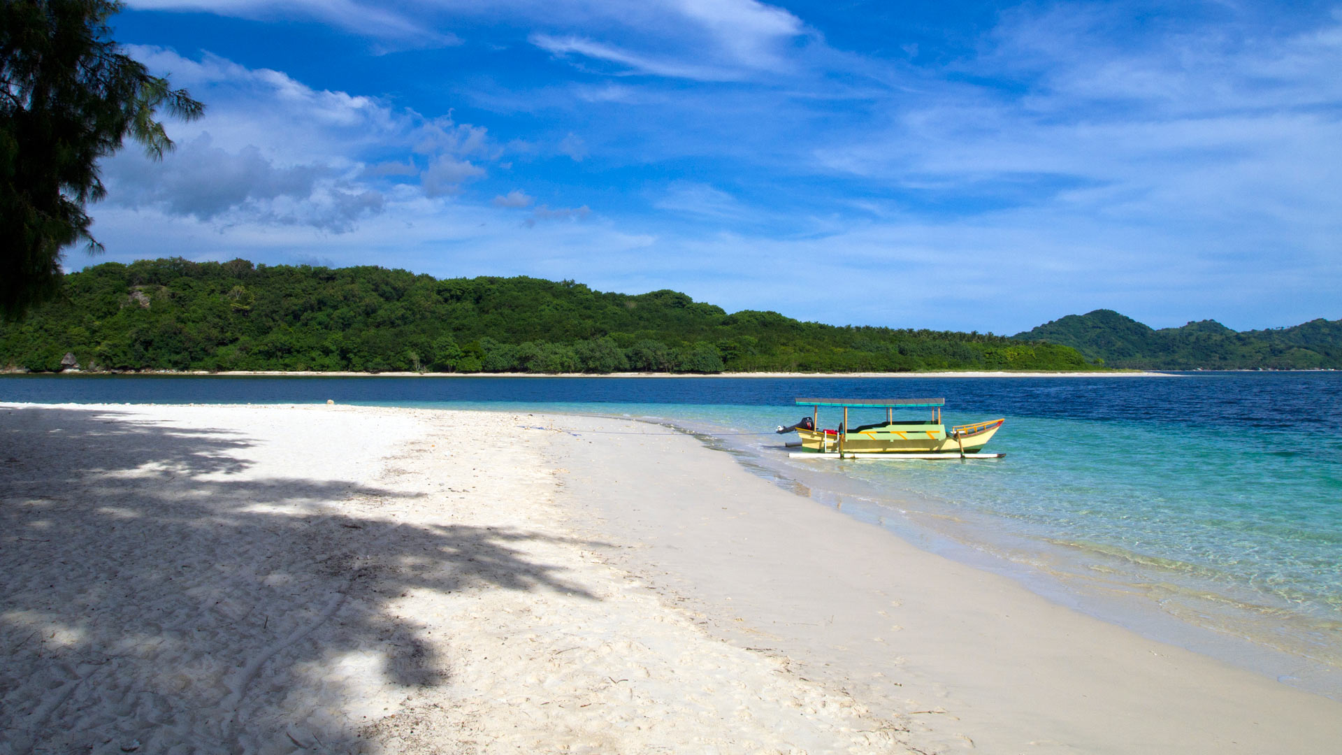 Pantai Gili Nanggu : Harga Tiket, Foto, Lokasi, Fasilitas dan Spot