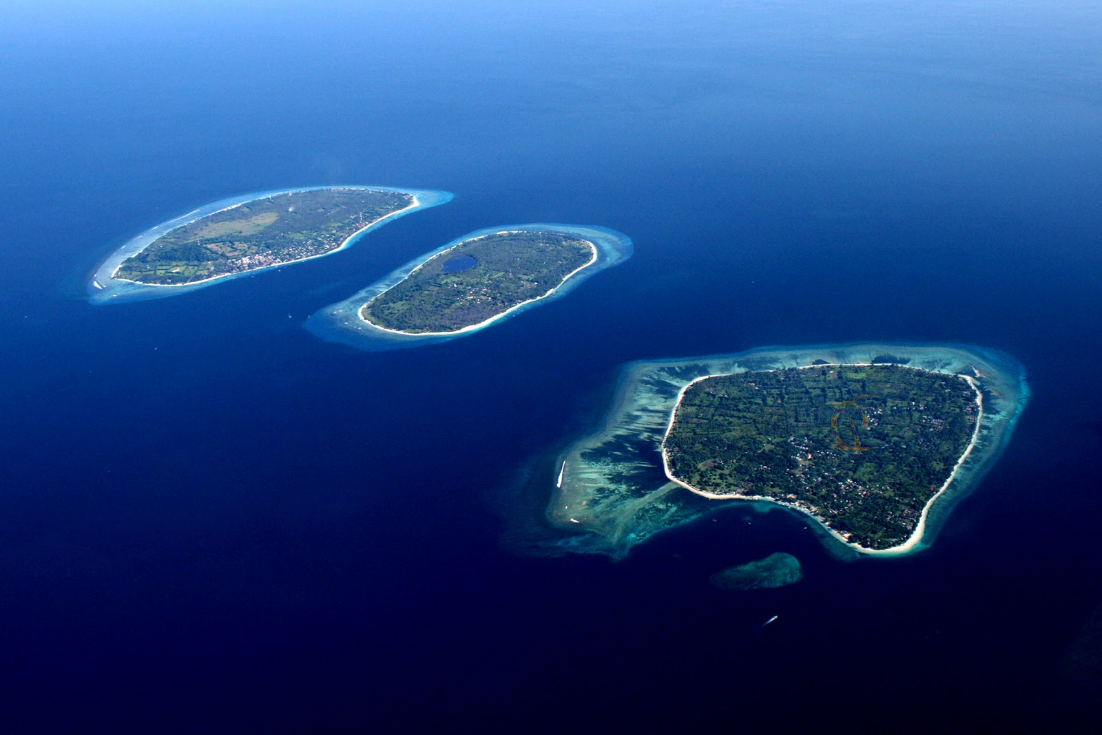 Kepulauan Gili : Harga Tiket, Foto, Lokasi, Fasilitas dan Spot