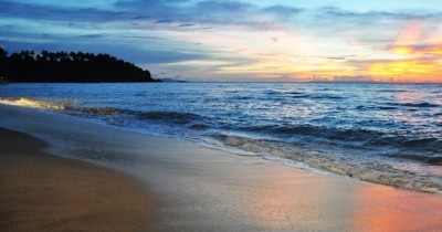 Pantai Kuta : Fasilitas, Rute, Jam buka, Harga Tiket dan Daya Tarik