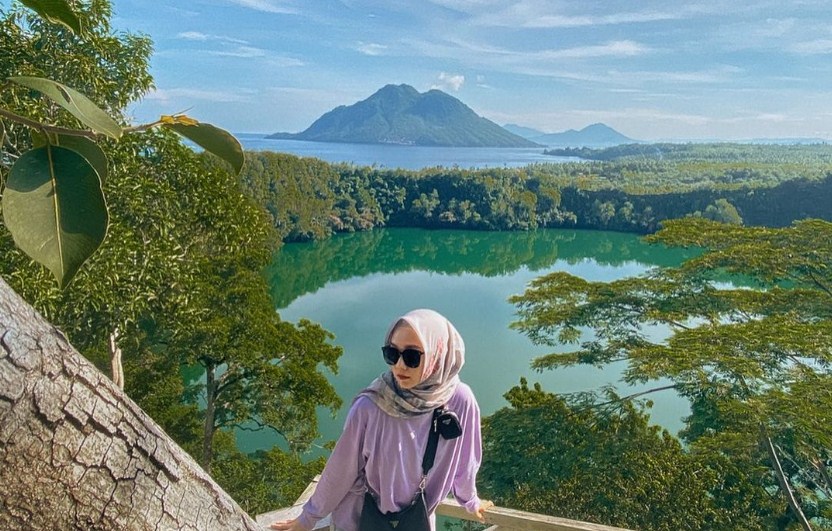 Danau Tolire di Maluku Utara : Harga Tiket, Foto, Lokasi, Fasilitas dan Spot