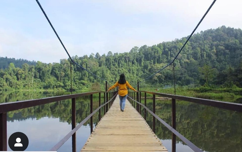 Danau Situ Gunung : Harga Tiket, Foto, Lokasi, Fasilitas dan Spot