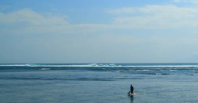 Pantai Plengkung : Harga Tiket, Foto, Lokasi, Fasilitas dan Spot