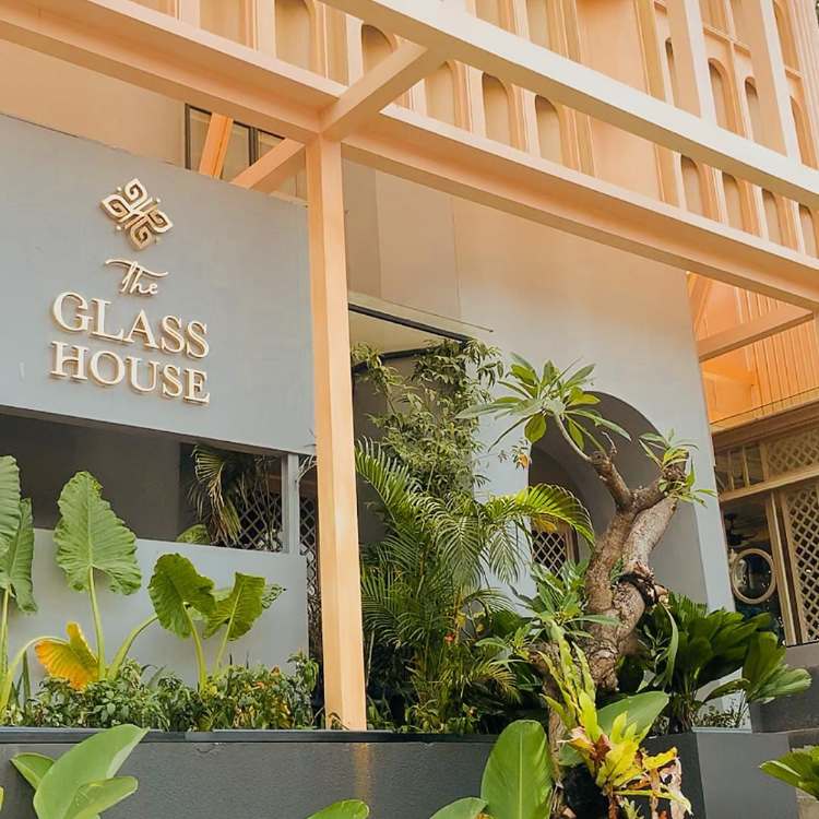 The Glass House Resto Bogor: Harga Menu, Lokasi & Fasilitas