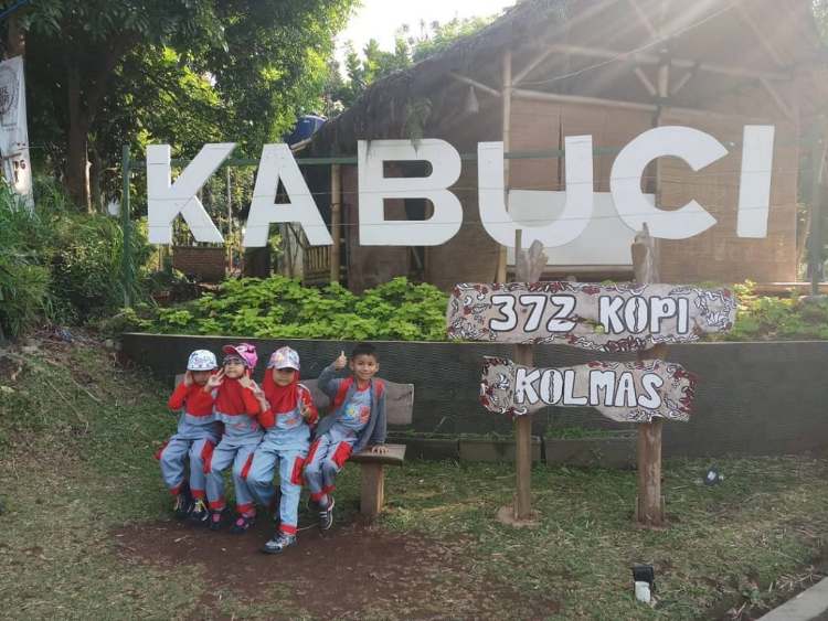 Kampung Buyut Cipageran: HTM Terbaru, Lokasi dan Fasilitas