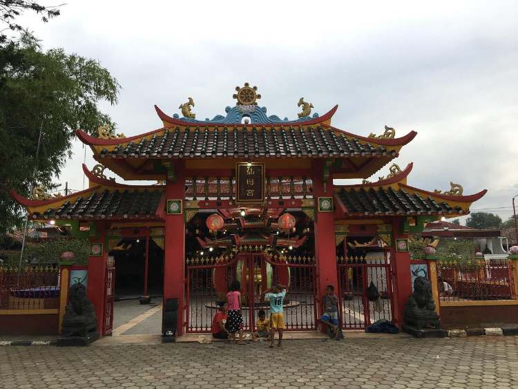 Sian Djin Ku Poh Temple, Vihara Bersejarah di Karawang