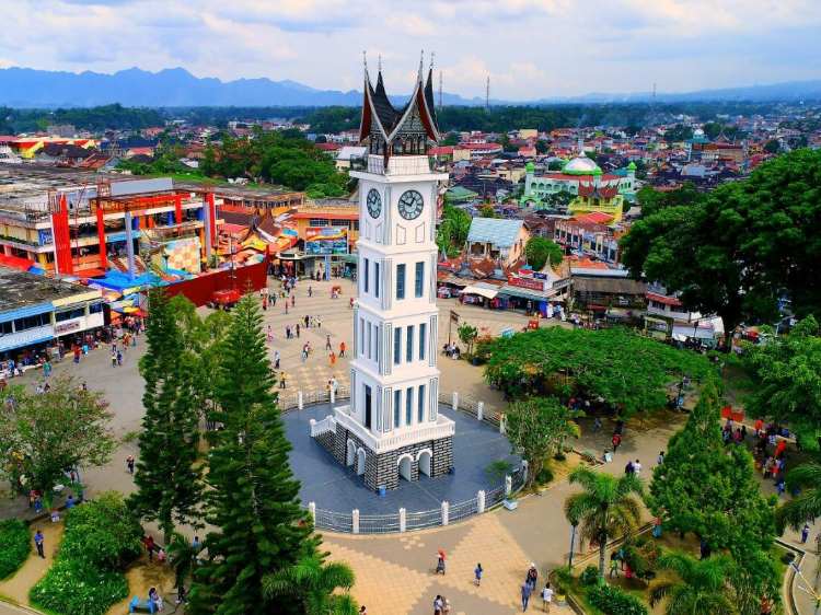 Jam Gadang Bukittinggi: Daya Tarik, Aktivitas Wisata & Sejarah