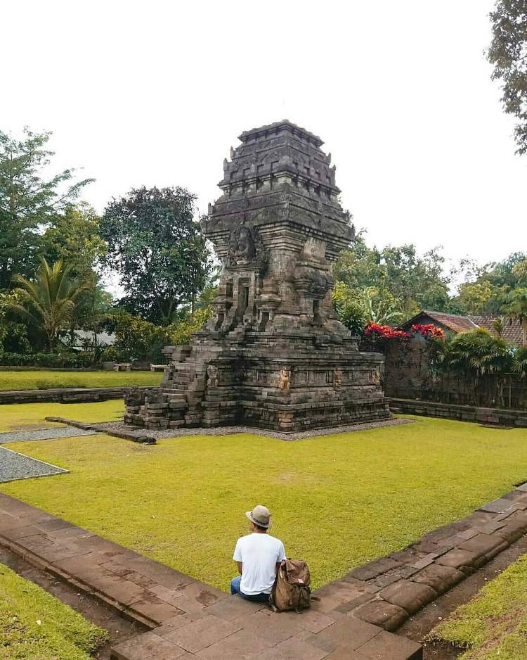 Candi Kidal: Lokasi, Sejarah, Jam Buka & Daya Tarik