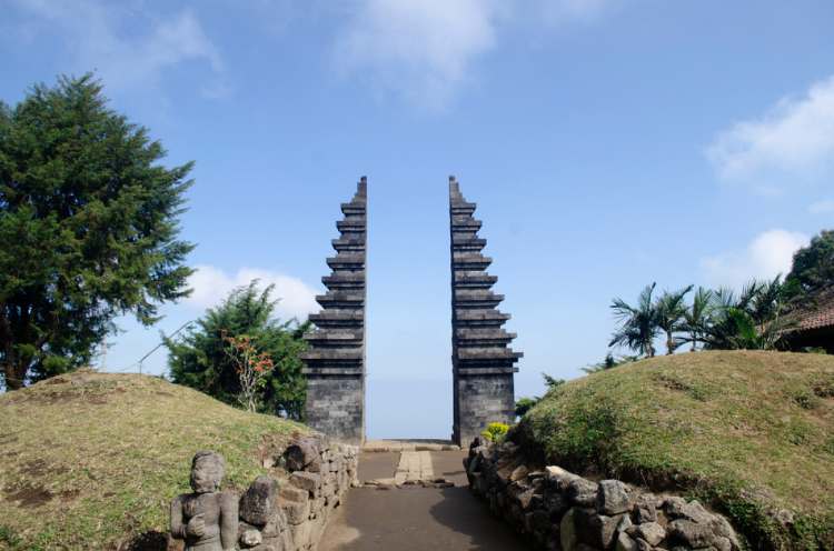 Candi Cetho: Info Wisata Sejarah, Jam Buka & HTM Terbaru