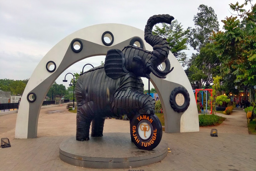 Taman Gajah Tunggal pemandangan asri