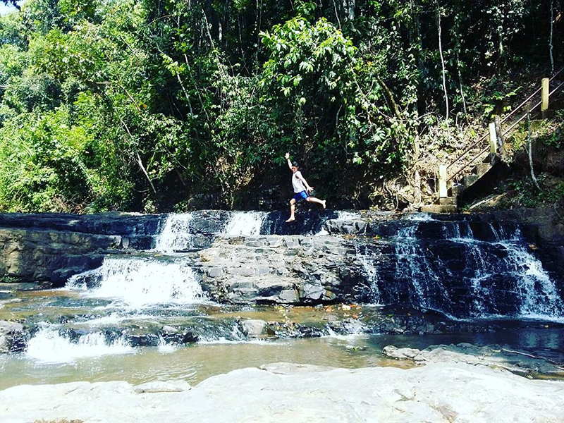 Air Terjun Muara Karing