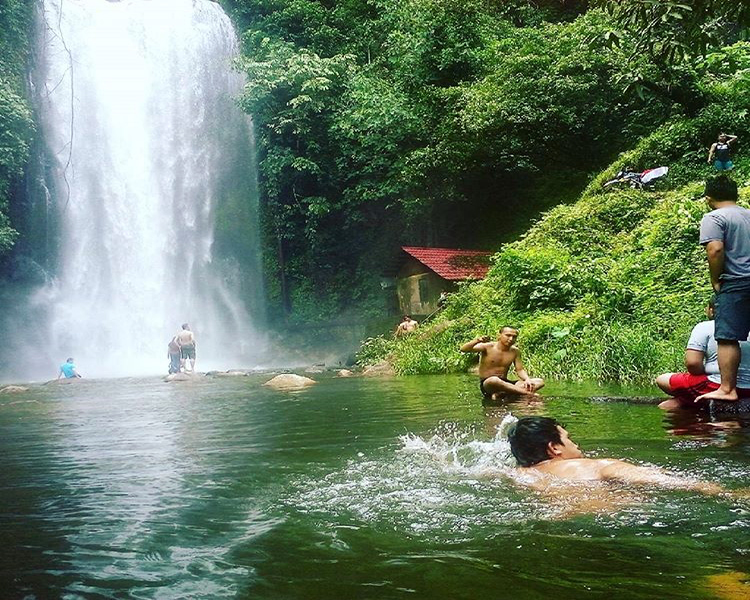 Air Terjun Renah Sungai Besar