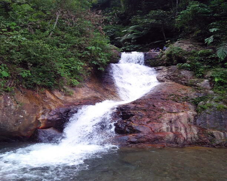 Air Terjun Telago Jando