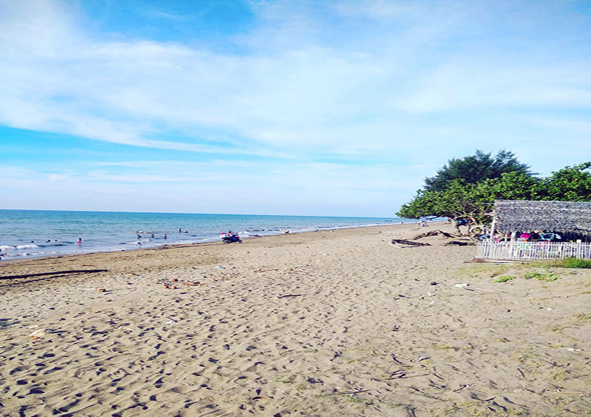 Pantai Kuala Raja