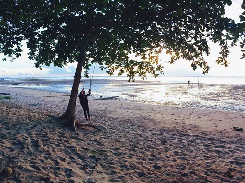 Pantai Sakera