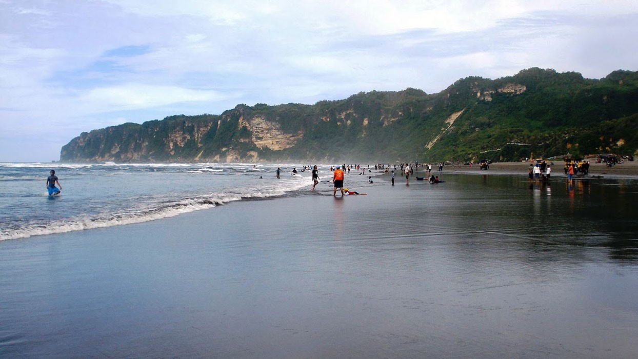 Pantai Parangtritis, Pantai Dengan Sejuta Mitos Dan Misteri - Tempat.me