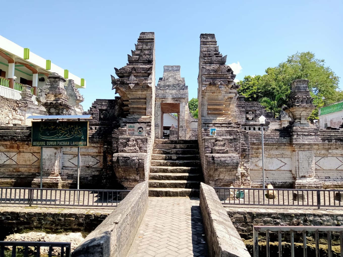 Makam Sunan Sendang Duwur