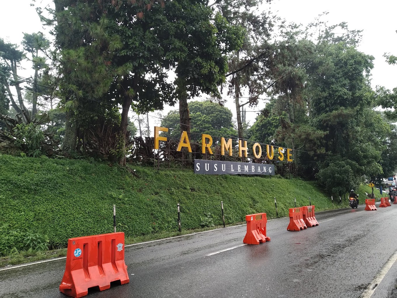 Farm House Lembang